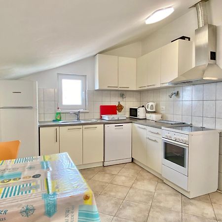 Apartmani Mateo Omiš Екстериор снимка