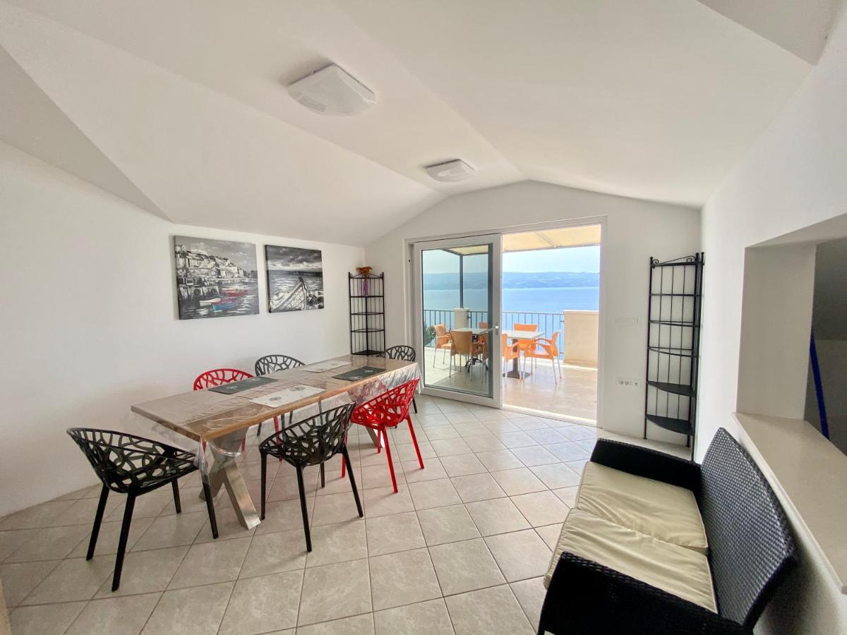 Apartmani Mateo Omiš Екстериор снимка