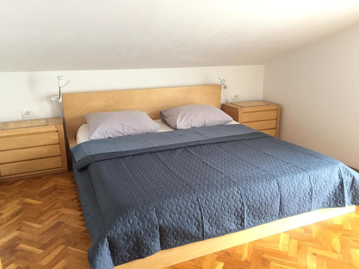 Apartmani Mateo Omiš Екстериор снимка